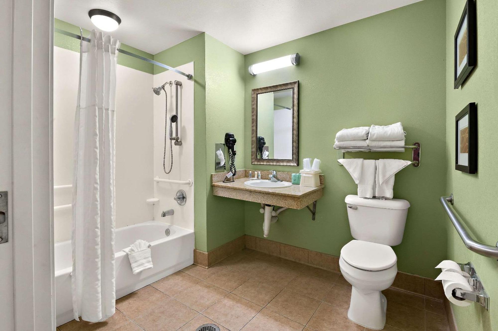 Comfort New Orleans Airport South Inn 2*